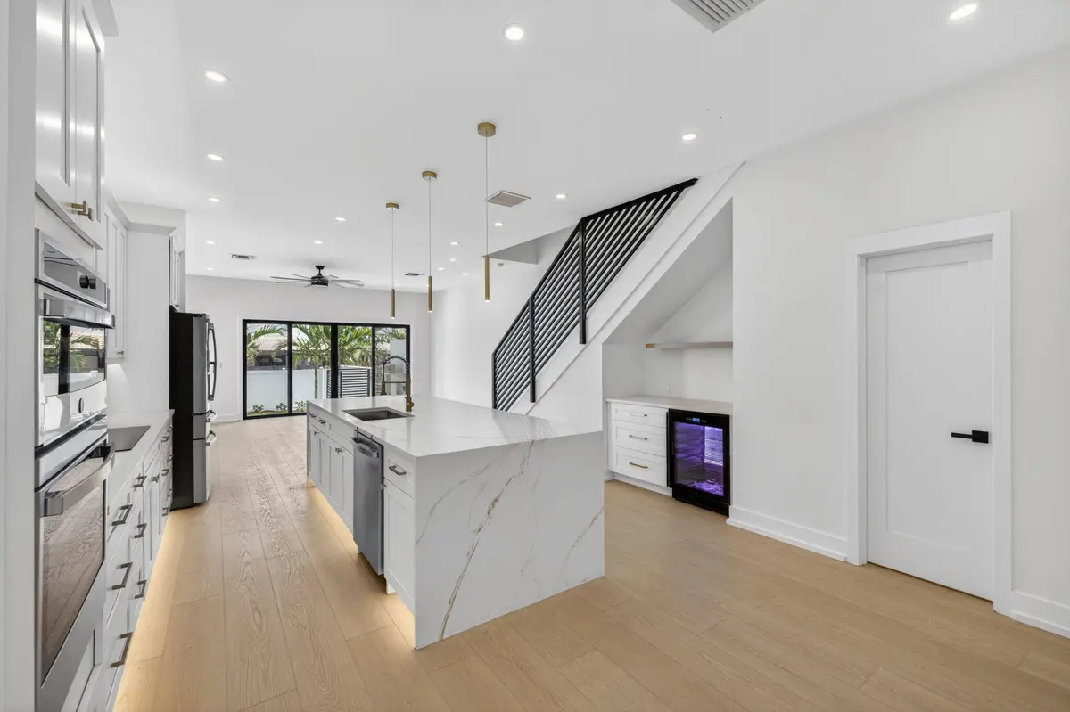 6-web-or-mls-a699A9987 at 509 SW 11th Street, Fort Lauderdale