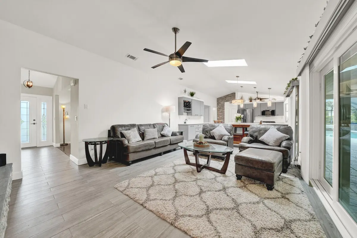 . at 7986 SE Trenton Avenue, Hobe Sound