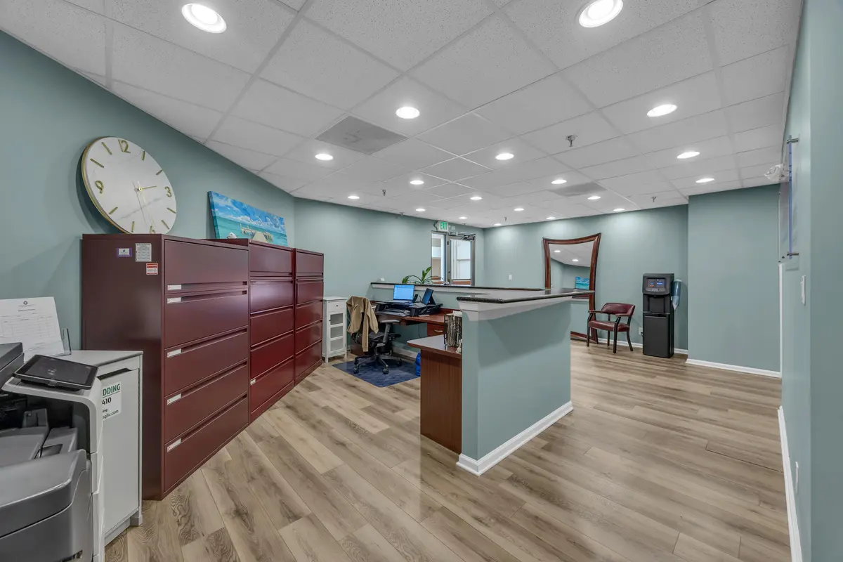 Lobby at 631 Us-1, North Palm Beach