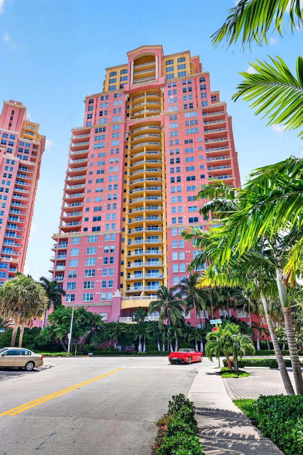 1-web-or-mls-699A4944 at 2100 N Ocean Boulevard 8b, Fort Lauderdale