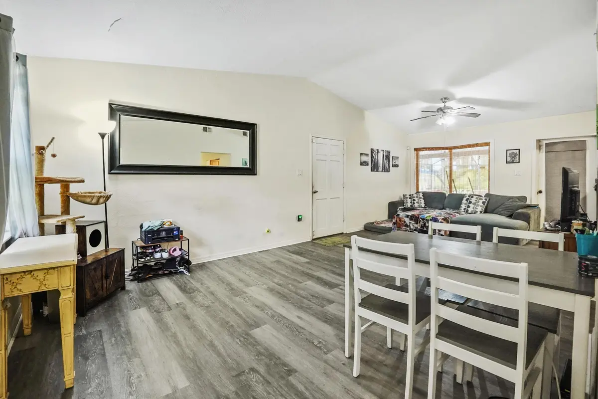 05 Dining area 01 at 203 E Easy Street, Fort Pierce