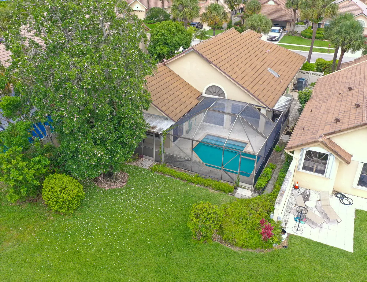 Lots of Greenspace at 7004 Bitterbush Place, Boynton Beach