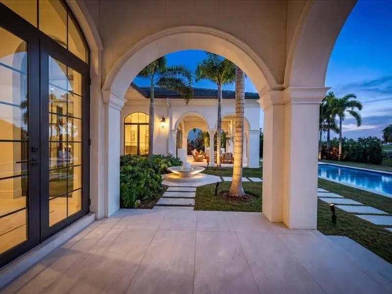 Photo 4 at 4013 Country Club Lane, Fort Lauderdale