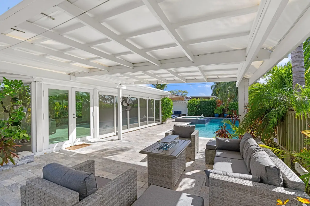 DSC09945.jpg-SMALL at 391 SE 7th Avenue, Pompano Beach