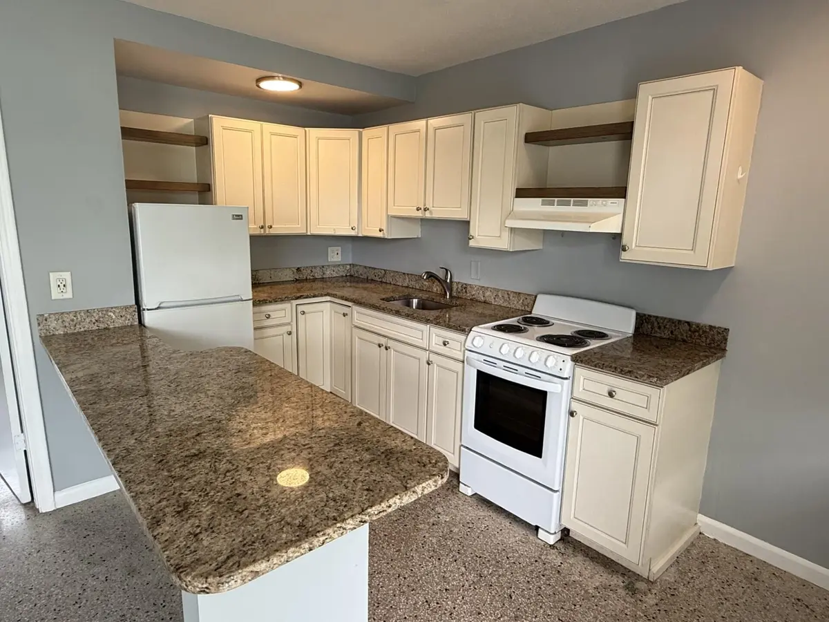 Kitchen' at 1118 N H Street 15, Lake Worth Beach