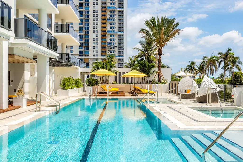 ET6A2505 at 305 Briny Avenue 706, Pompano Beach