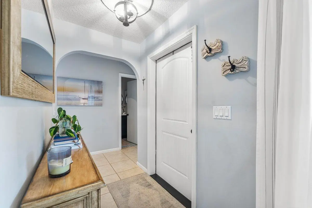 Front entry at 2527 SW 12th Street, Boynton Beach