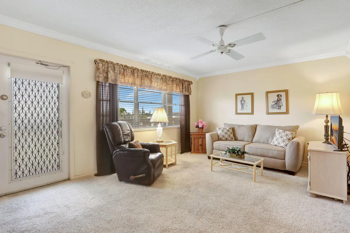 432 GRANTHAM B 1BR/2BA at 432 Grantham B, Deerfield Beach