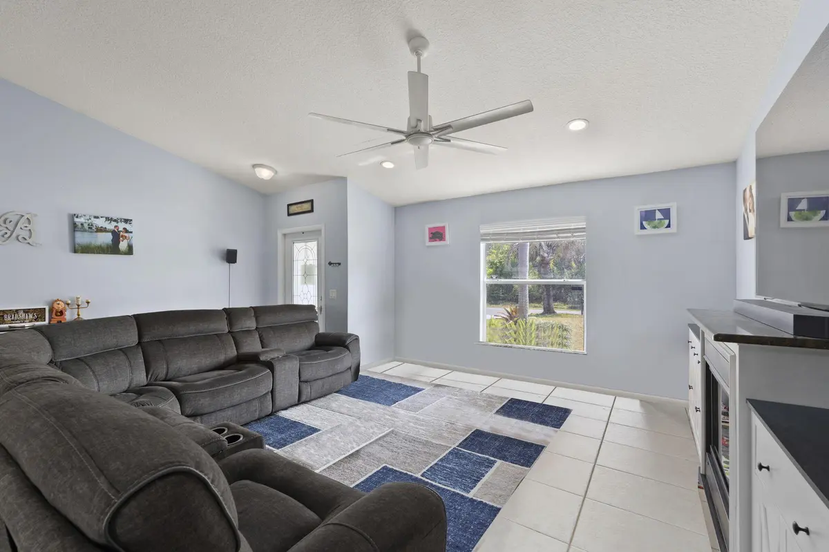 5-web-or-mls-DSC05292_1 at 2044 SW Brevity Terrace, Port St. Lucie