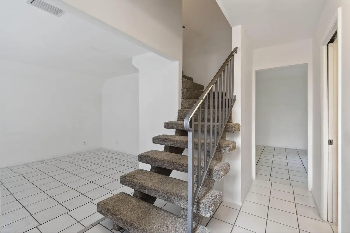 3502GardensEDrUnitB(6) at 3502 Gardens E Drive B, Palm Beach Gardens