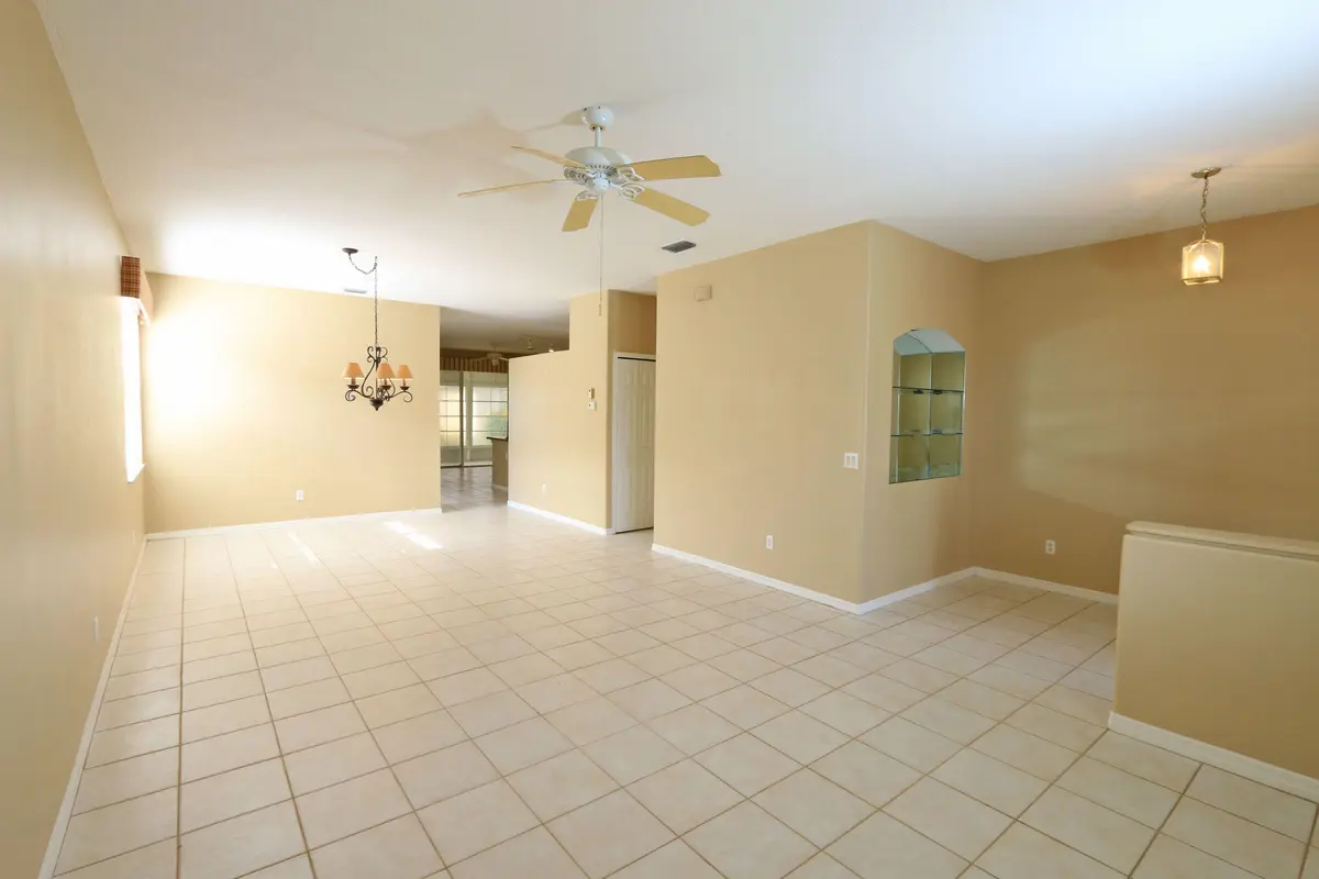 Liv. Din. Area at 506 NW Cortina Lane, Port St. Lucie