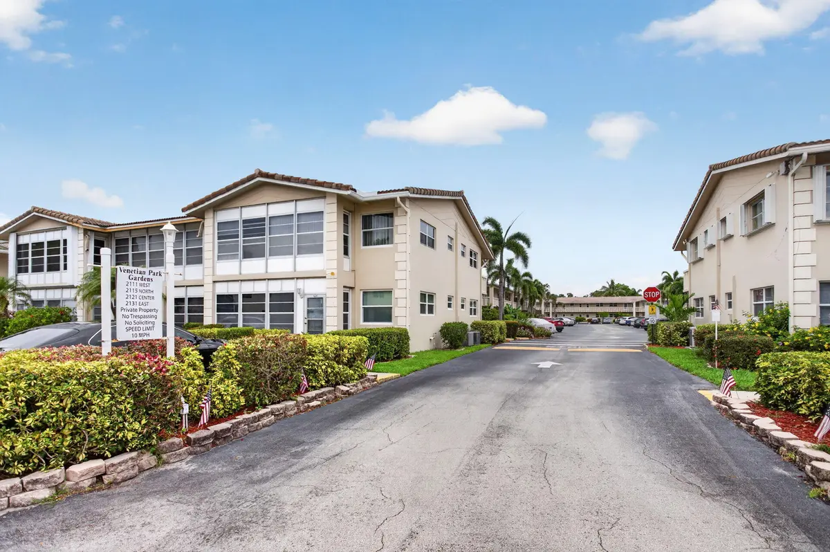 Entrance to community at 2115 NE 42nd Court 109n, Lighthouse Point