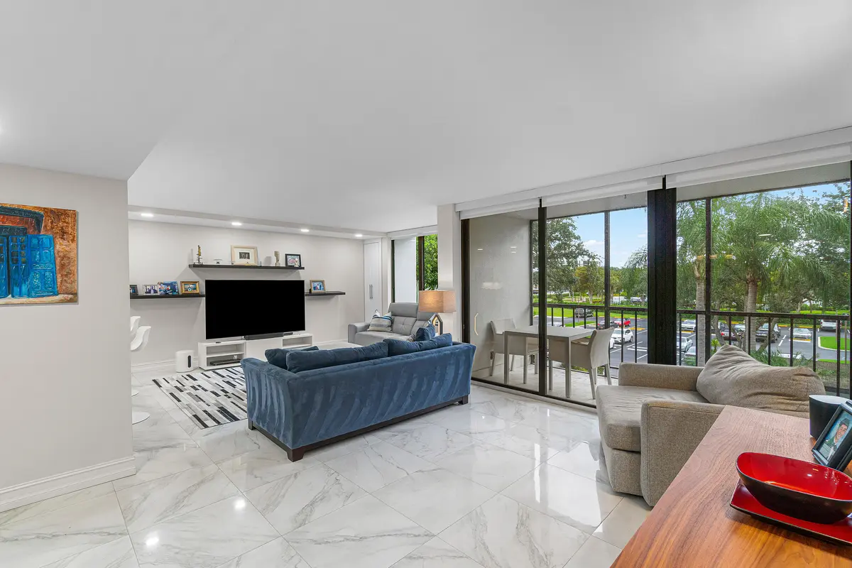 LR XTRA ROOM at 7768 Lakeside Boulevard 533, Boca Raton