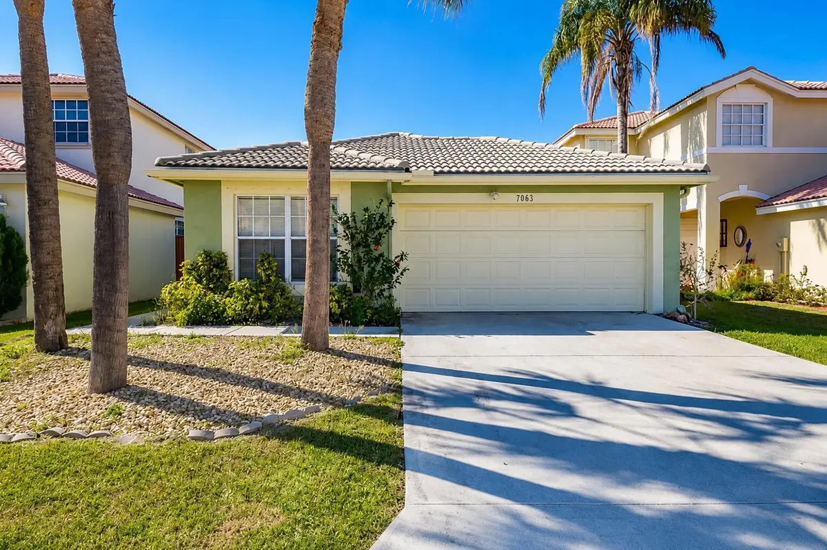 beyc6a23670a1e441 at 7063 Middlebury Drive, Boynton Beach