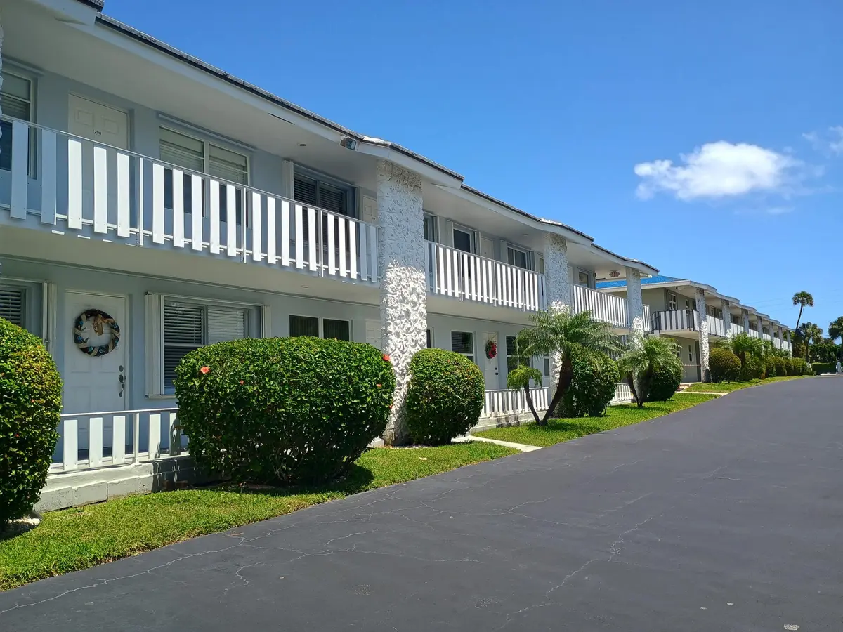 5520 N Ocean Boulevard 109, Ocean Ridge, FL – photo 1