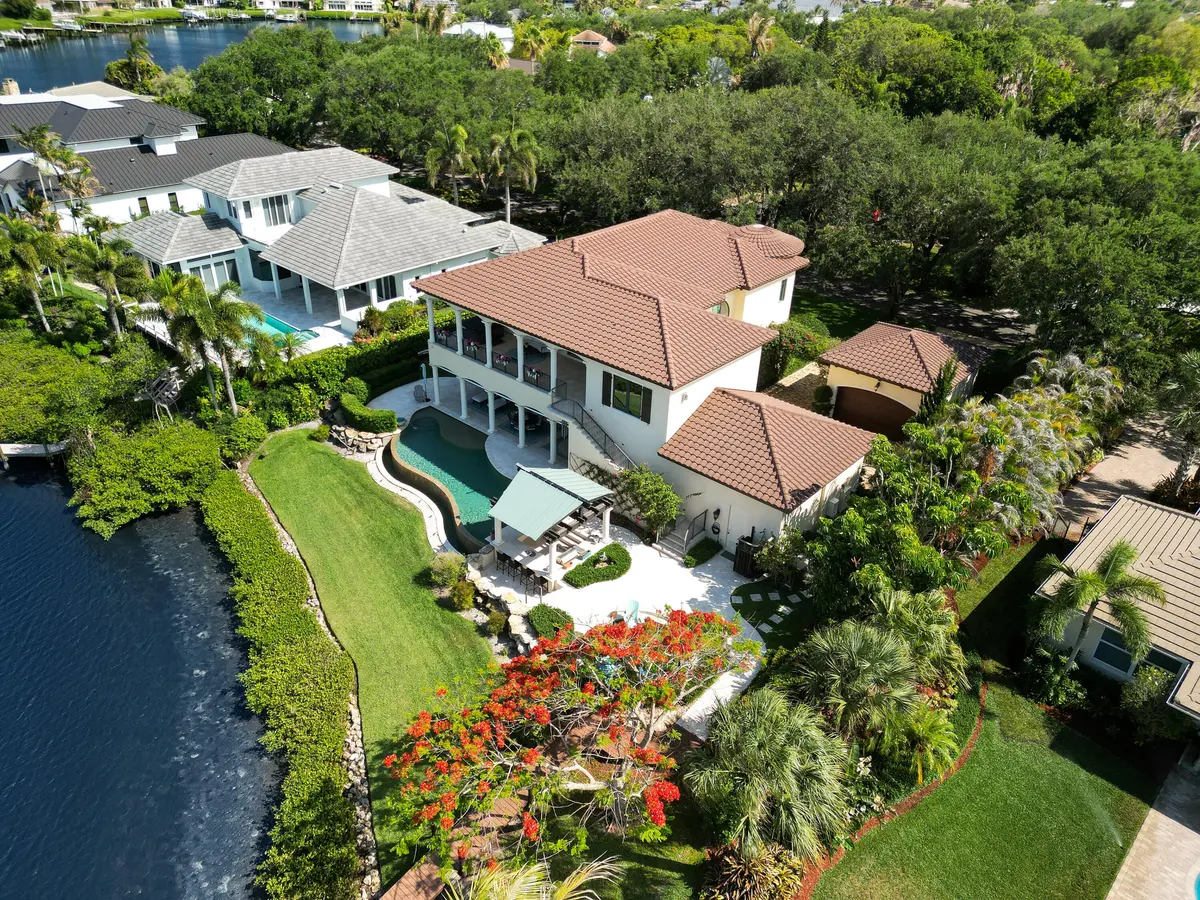 iUSE photography_DJI_0655 at 10433 SE Banyan Way, Jupiter