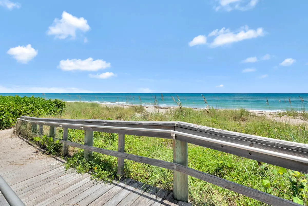 20200729184653296963000000-o at 530 Ocean Drive 202, Juno Beach