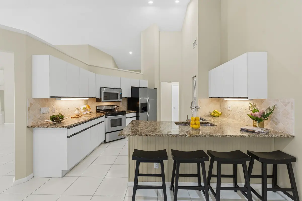 Kitchen at 1500 Lacosta Drive, Pembroke Pines