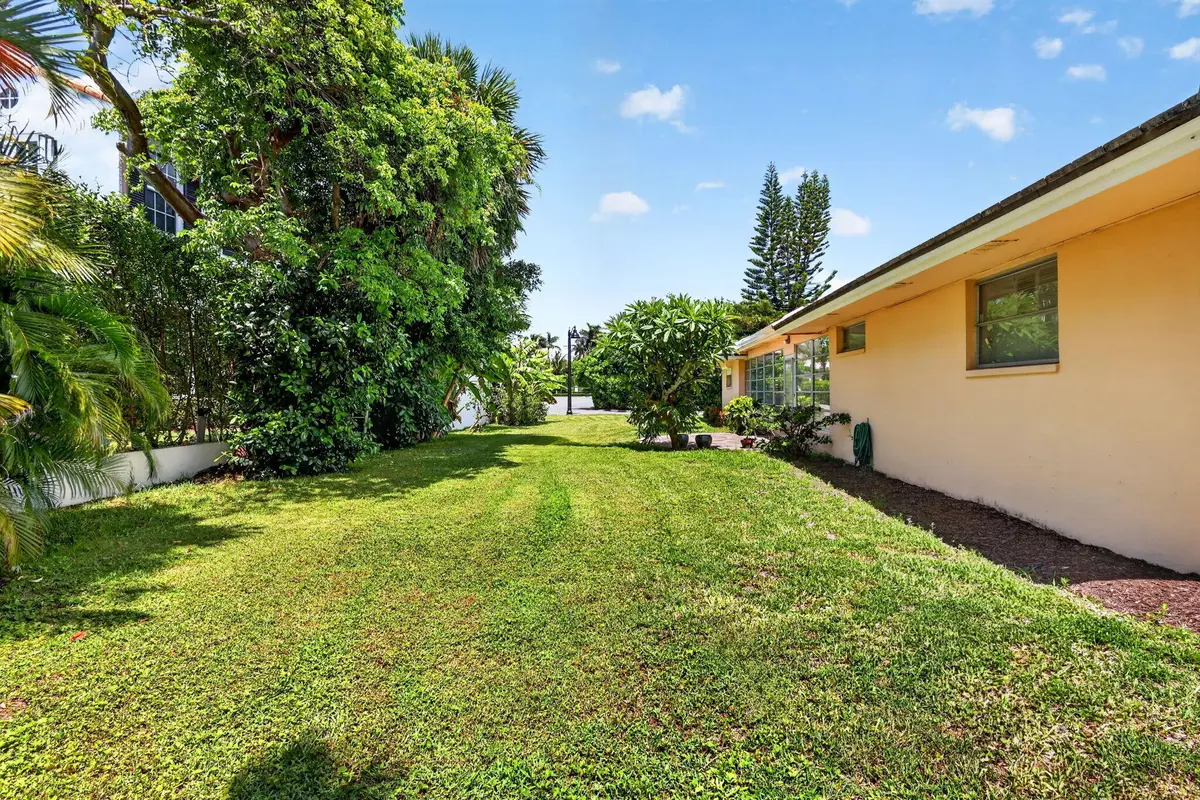 8-web-or-mls-5P1A6306 at 217 Plantation Road, Palm Beach