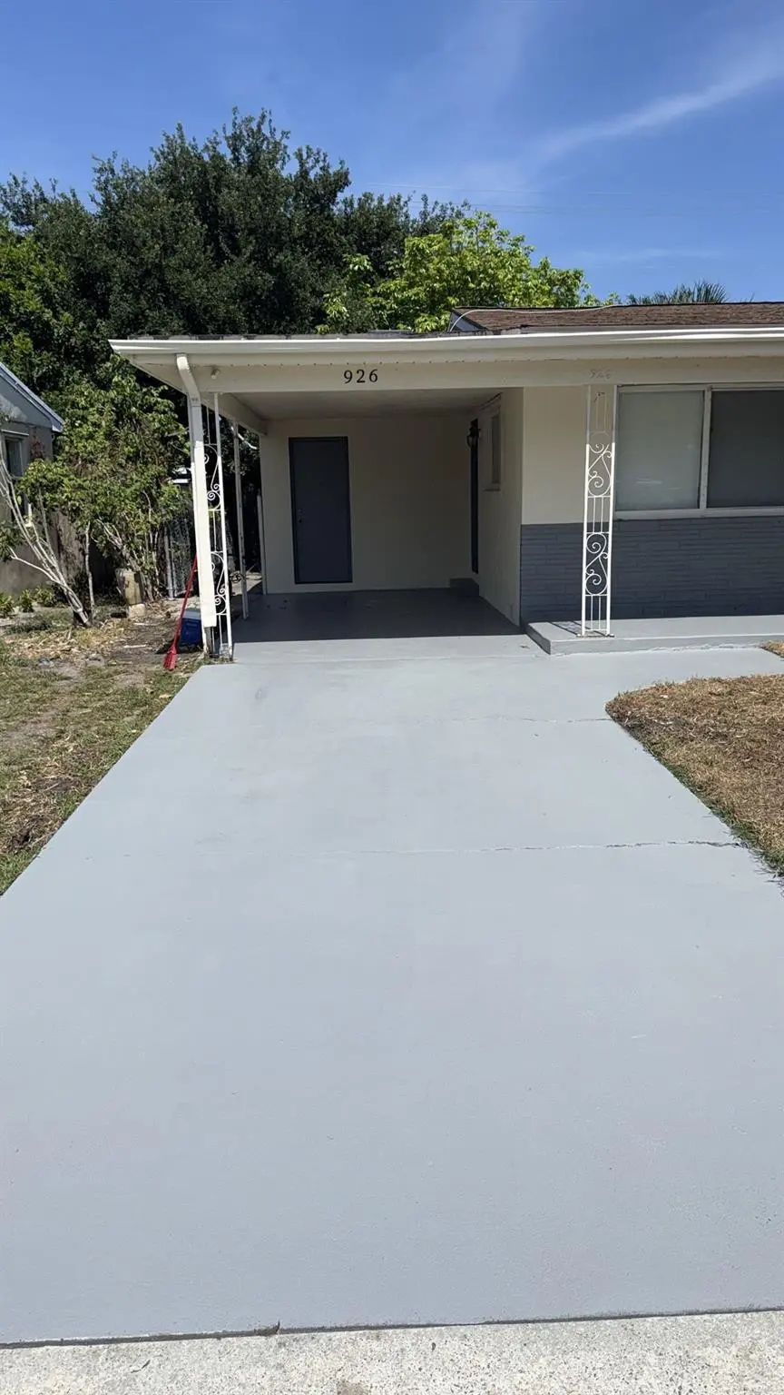 Photo 3 at 926 S F Street, Lake Worth Beach