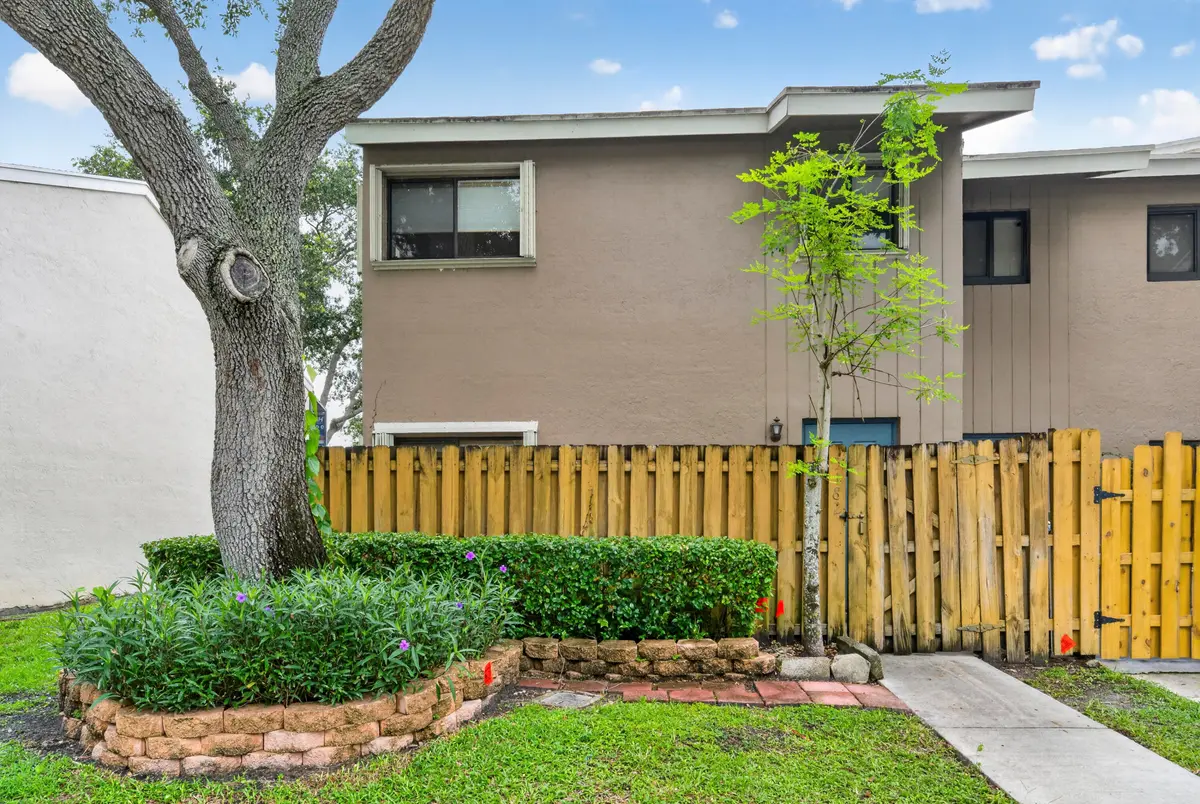 _DSC6646 at 5182 S University Drive, Davie