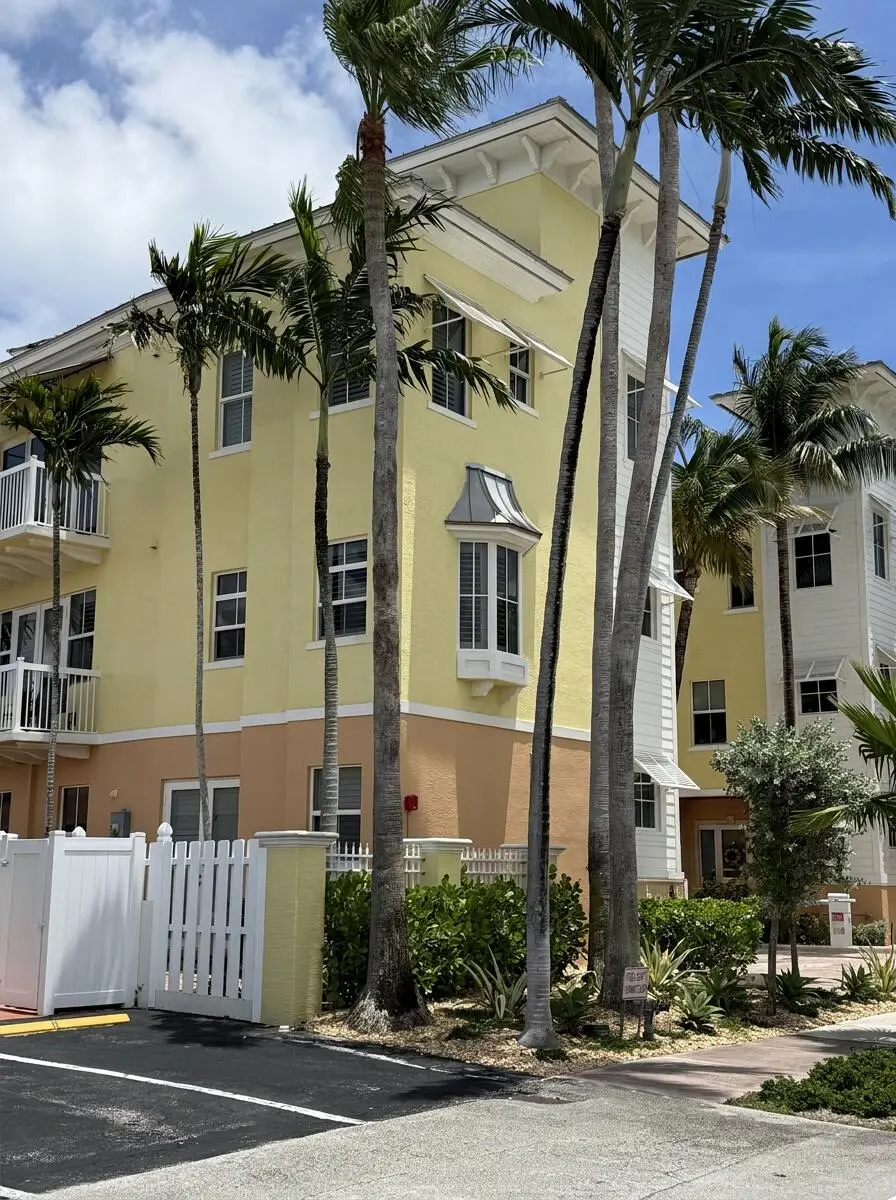 seagrape 2 at 4332 Seagrape Drive 4, Lauderdale-By-The-Sea