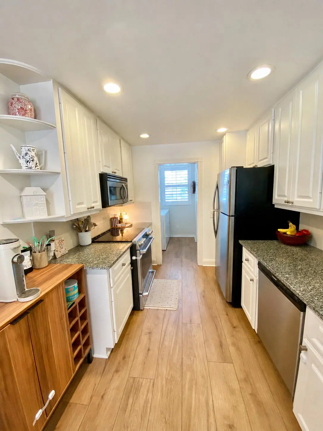 Kitchen at 262 Fortuna Drive, Palm Beach Gardens