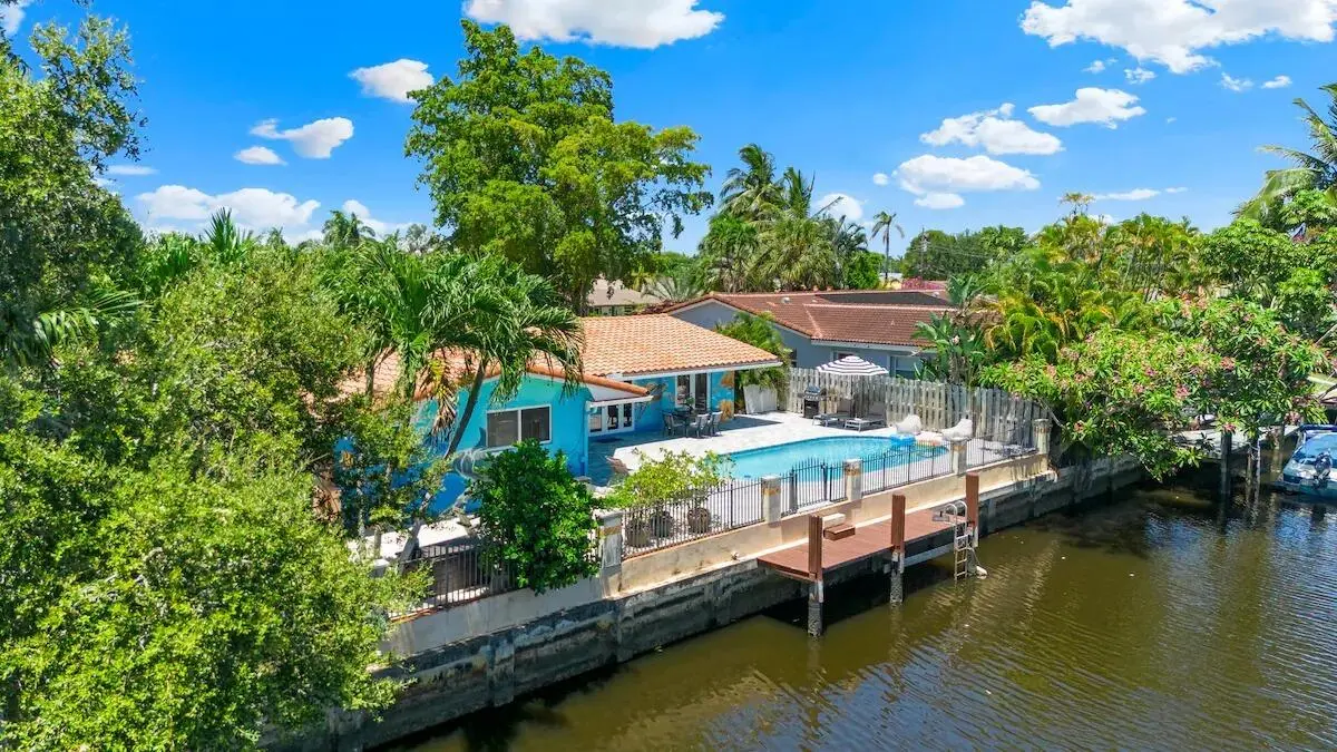 7-imgi_689_1df88c71-d9d5-426c-b1b2-40453 at 1448 NE 57th Street, Fort Lauderdale
