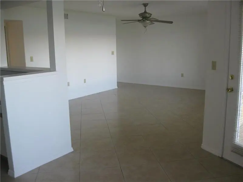 Photo 5 at 2647 NW 33rd Street 2305, Oakland Park