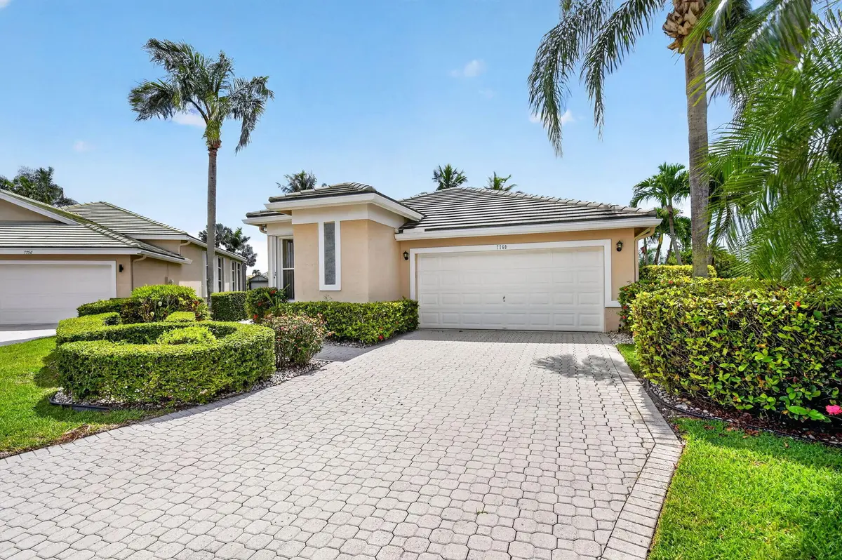 large driveway at 7760 Carrington Court, Boynton Beach