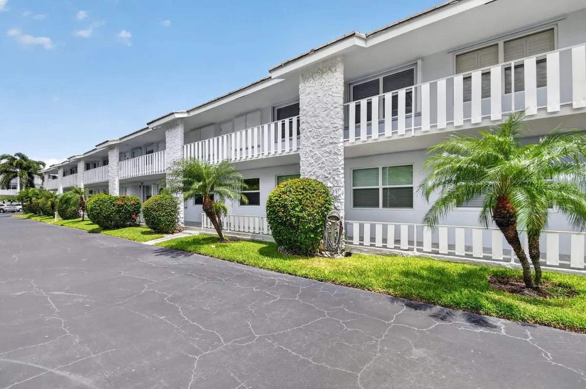 3-web-or-mls-DSC_6812 at 5520 N Ocean Boulevard 110, Ocean Ridge