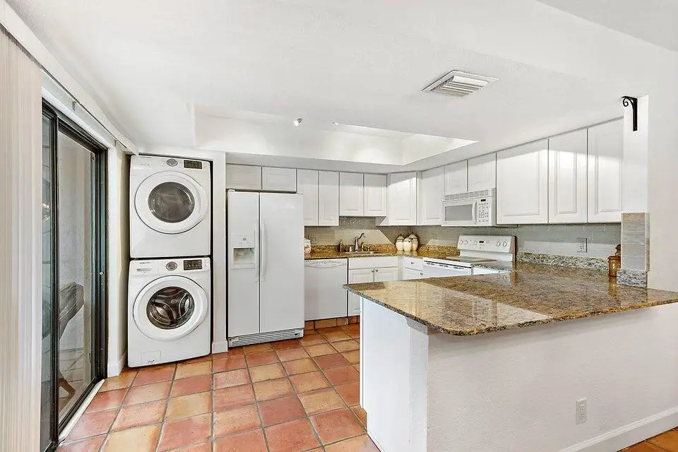 S 5 at 1608 Shaker Circle, Wellington