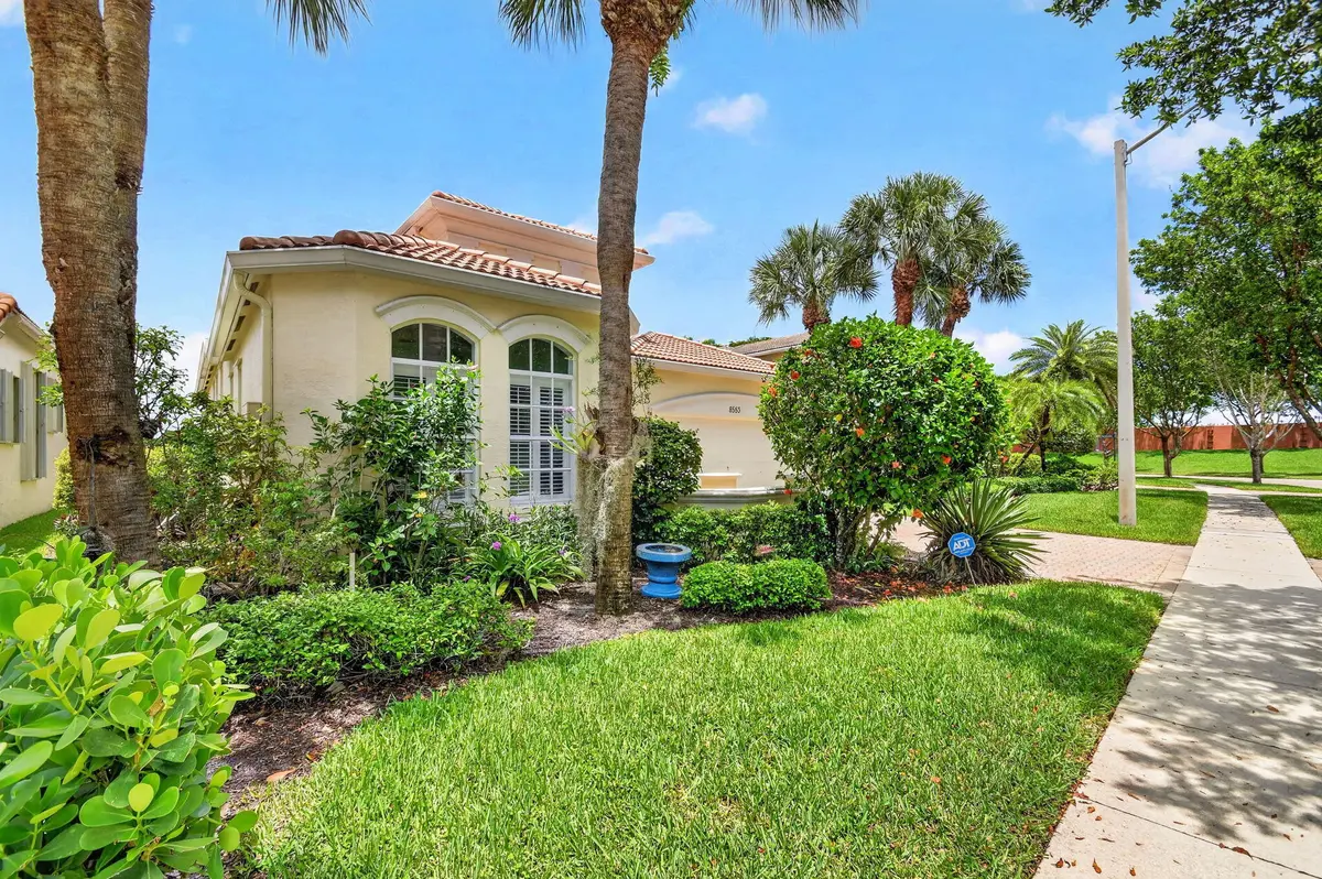 2-web-or-mls-8553 Via Grande E (2) at 8553 E Via Grande, Wellington