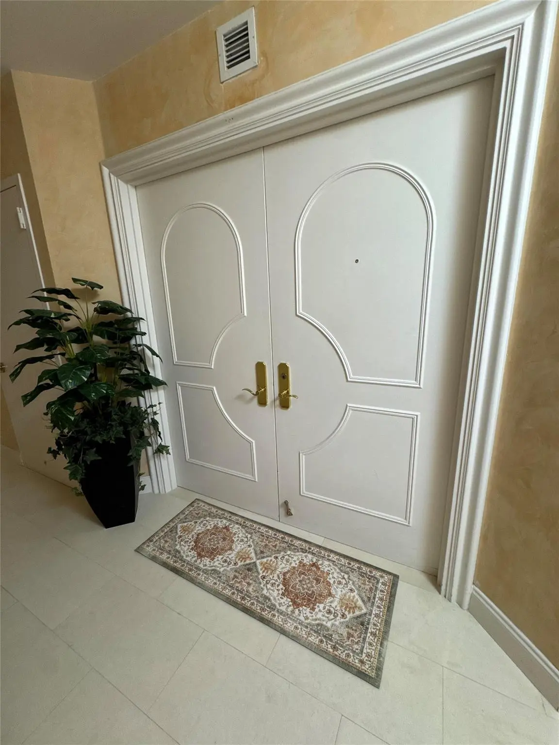 Photo 6 at 19111 Collins Avenue 2807, Sunny Isles Beach