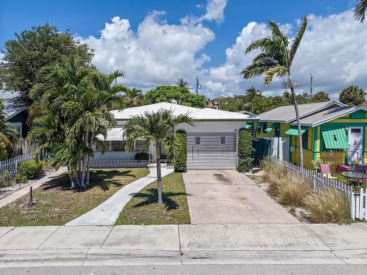 215 N. M St - - 011 at 215 N M Street, Lake Worth Beach