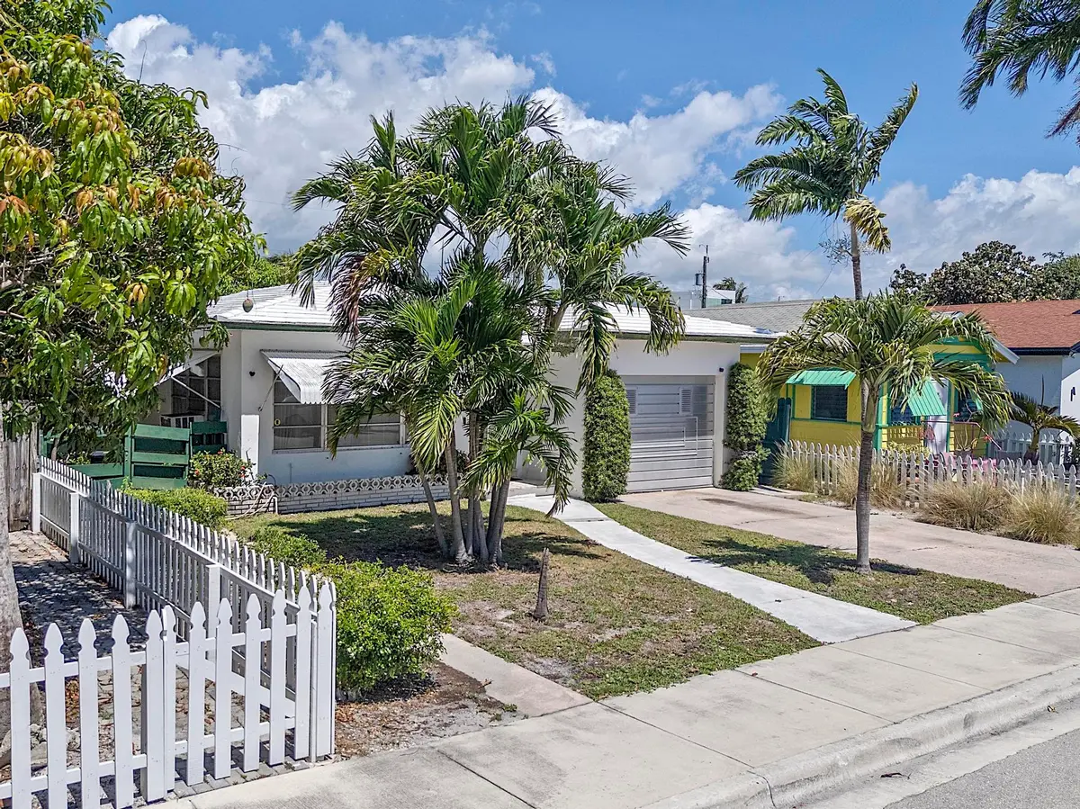 215 N. M St - - 013 at 215 N M Street, Lake Worth Beach