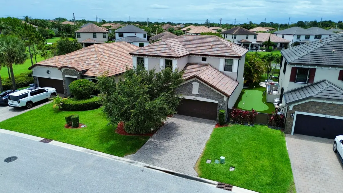 House at 7146 Sandgrace Lane, Greenacres