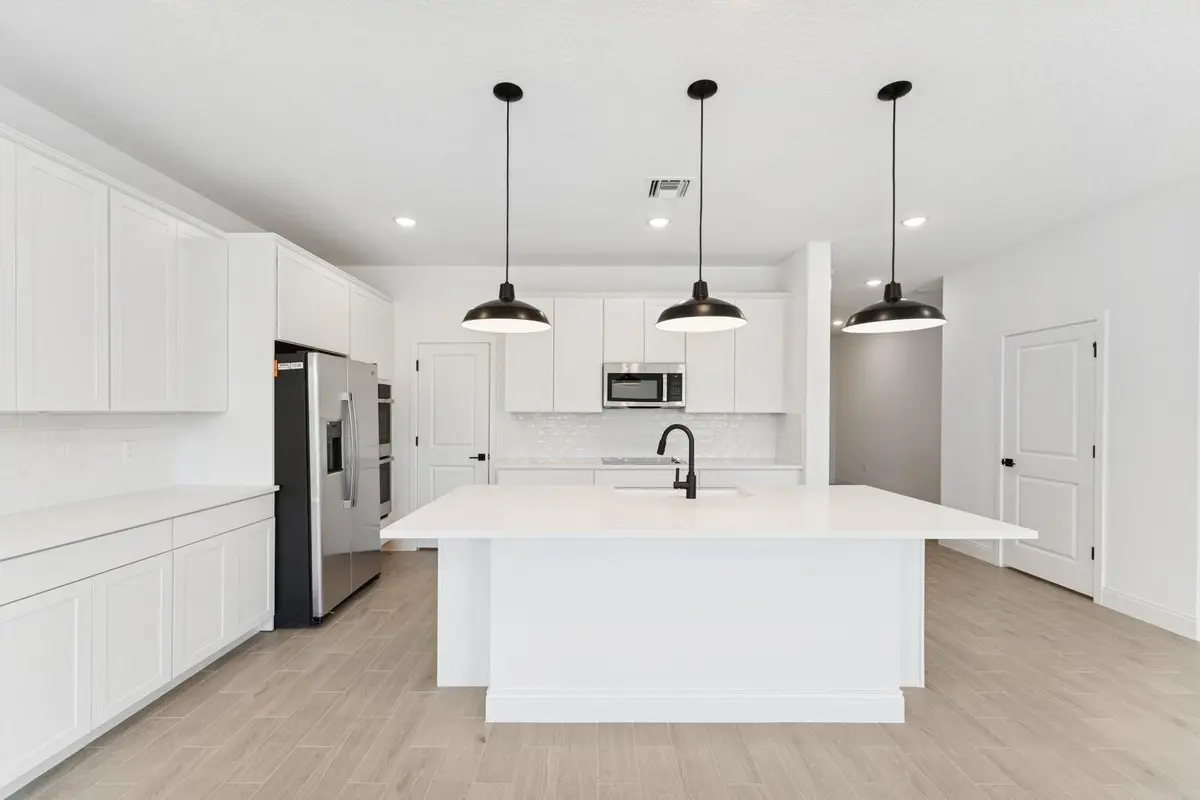 Cabinet color for this home at 200 SE Birch Terrace, Stuart