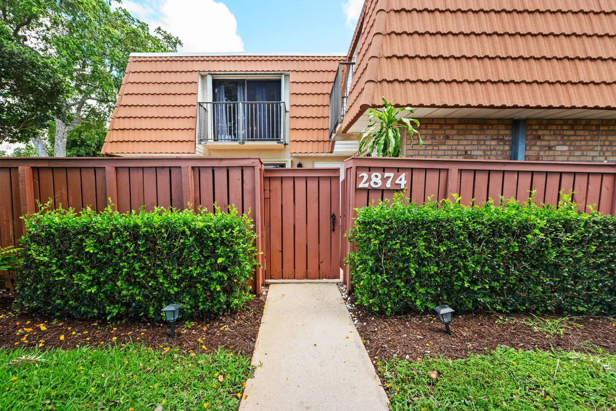 2-web-or-mls-2874-waterford-dr-s at 2874 Waterford Drive, Deerfield Beach