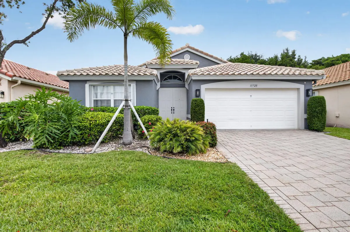 Welcome to Cascade Lakes at 11728 Dove Hollow Avenue, Boynton Beach