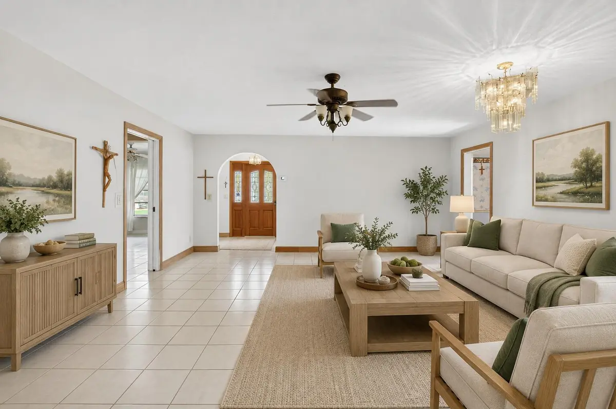 Virtually Staged at 1370 SW 27th Place, Boynton Beach