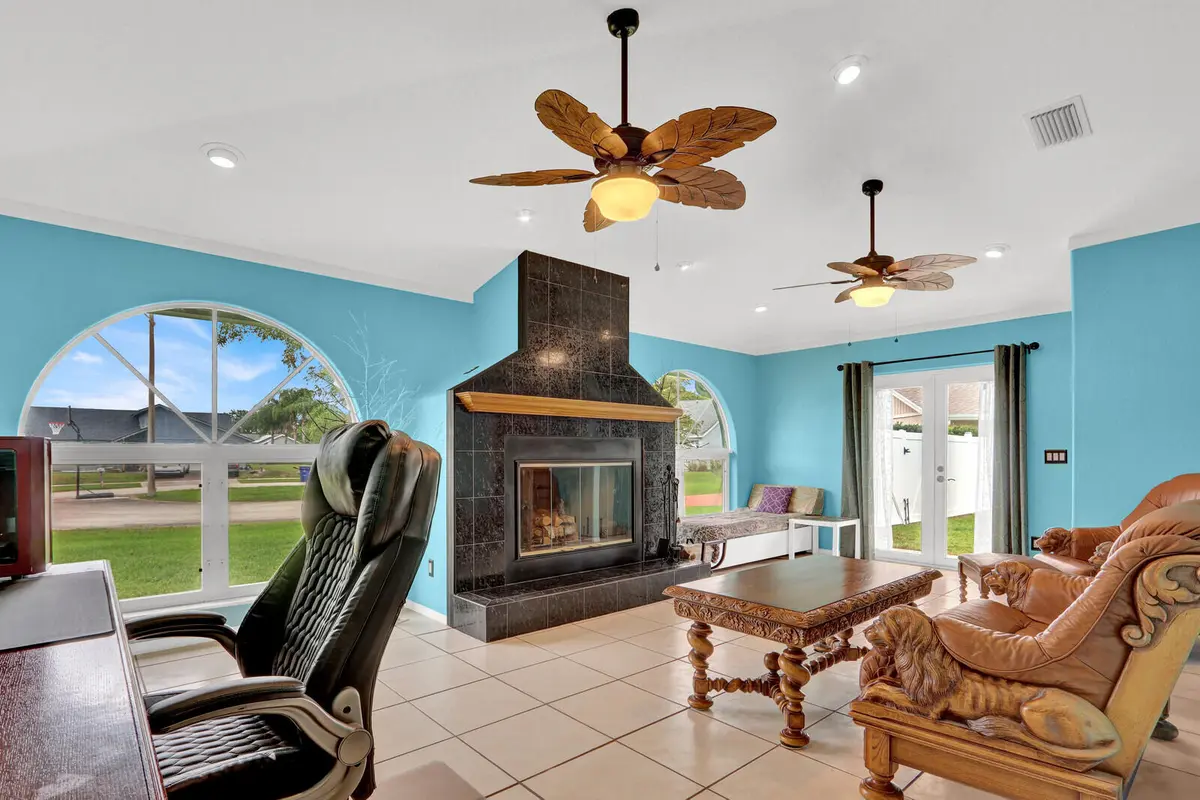 04_Image_4_mls at 127 Miramar Avenue, Royal Palm Beach