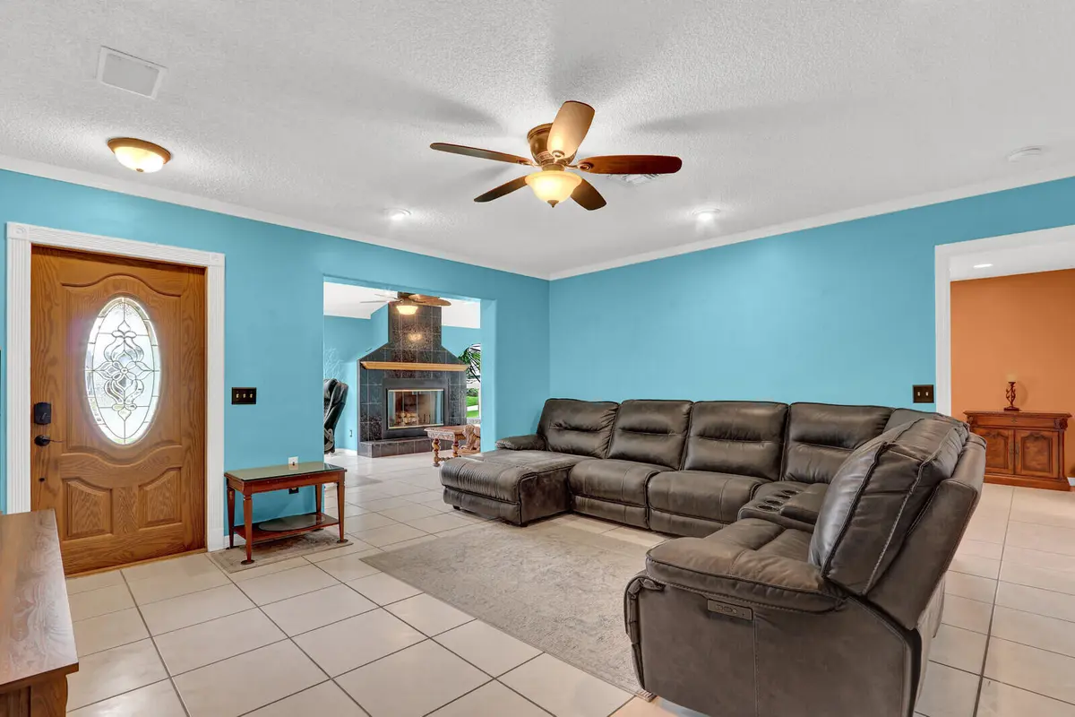 07_Image_7_mls at 127 Miramar Avenue, Royal Palm Beach