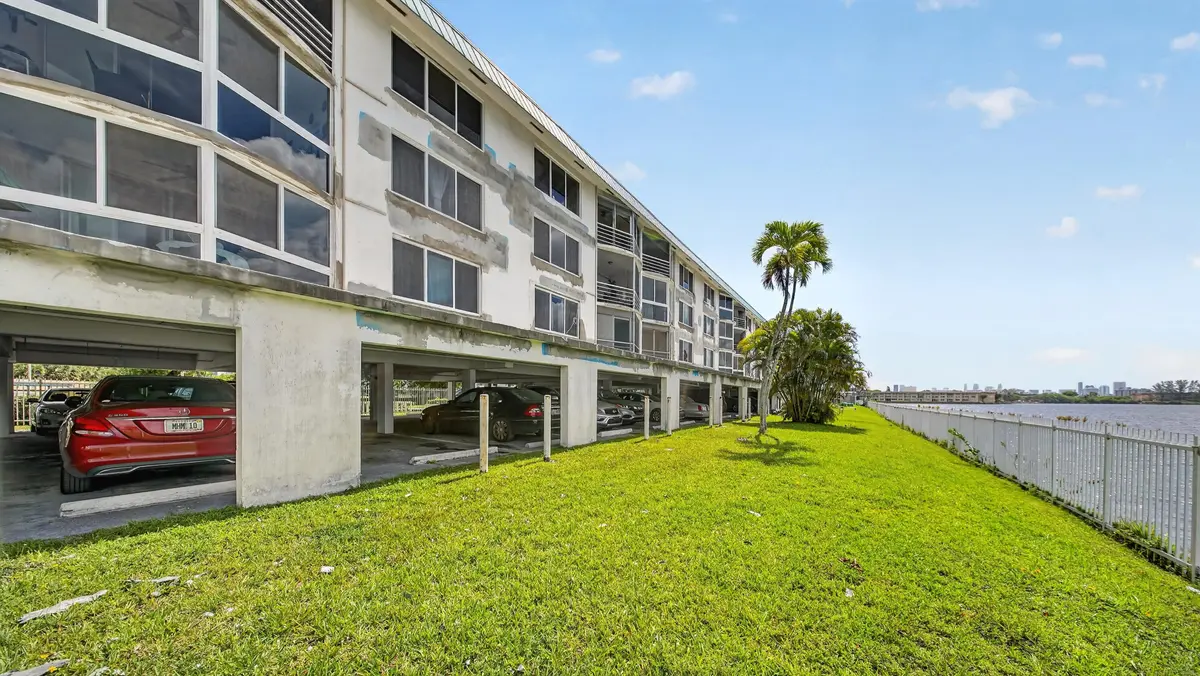 back view at 1100 NE 191st Street 44, Miami