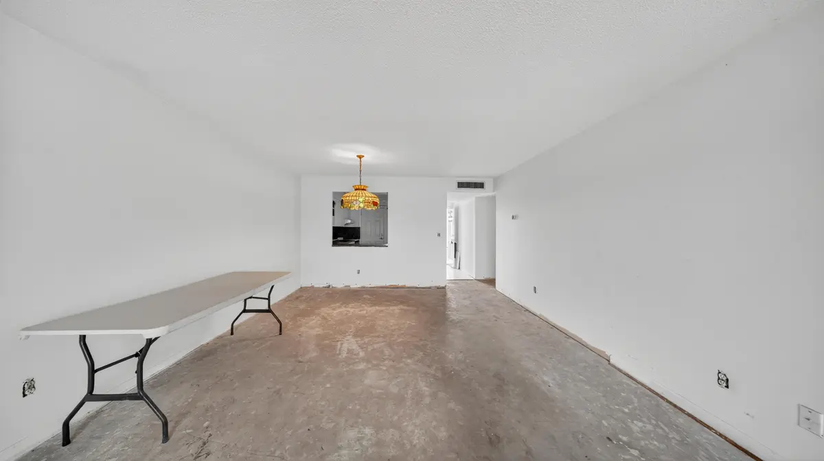 living/dining room at 1100 NE 191st Street 44, Miami