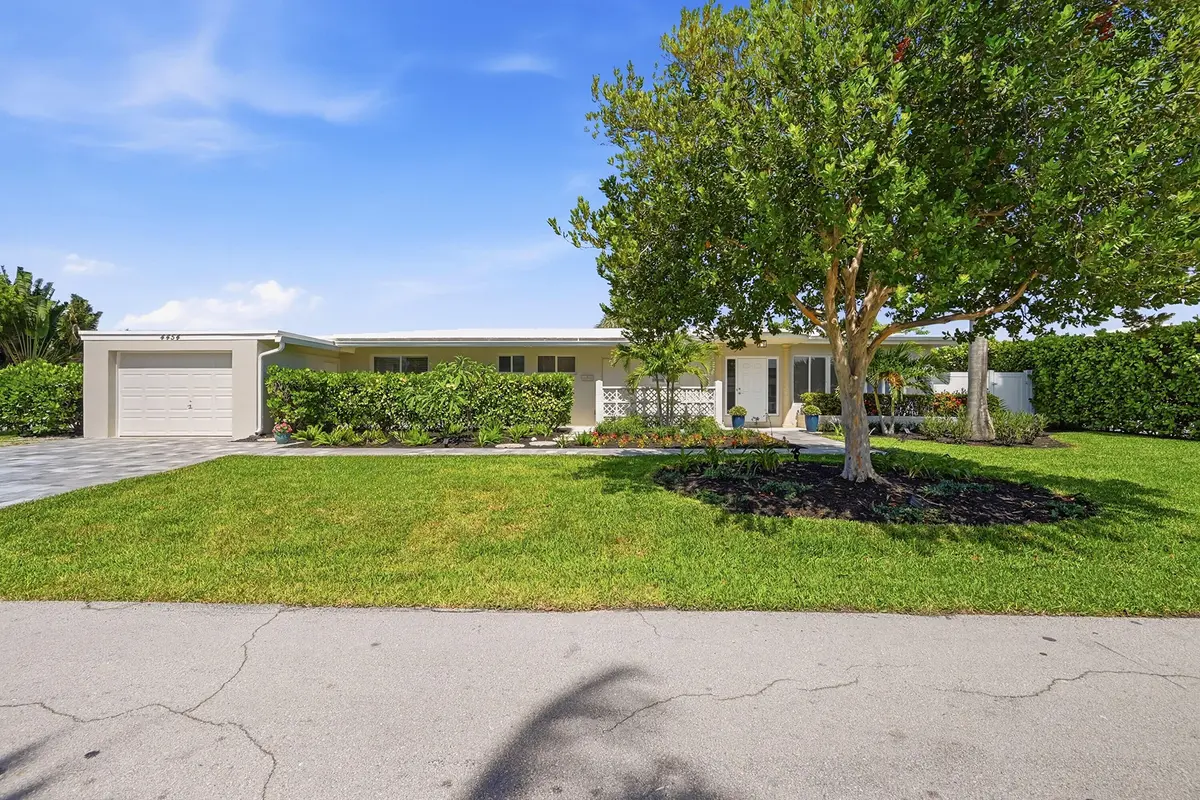 02_stl_9699 at 4454 W Tradewinds Avenue, Lauderdale-By-The-Sea