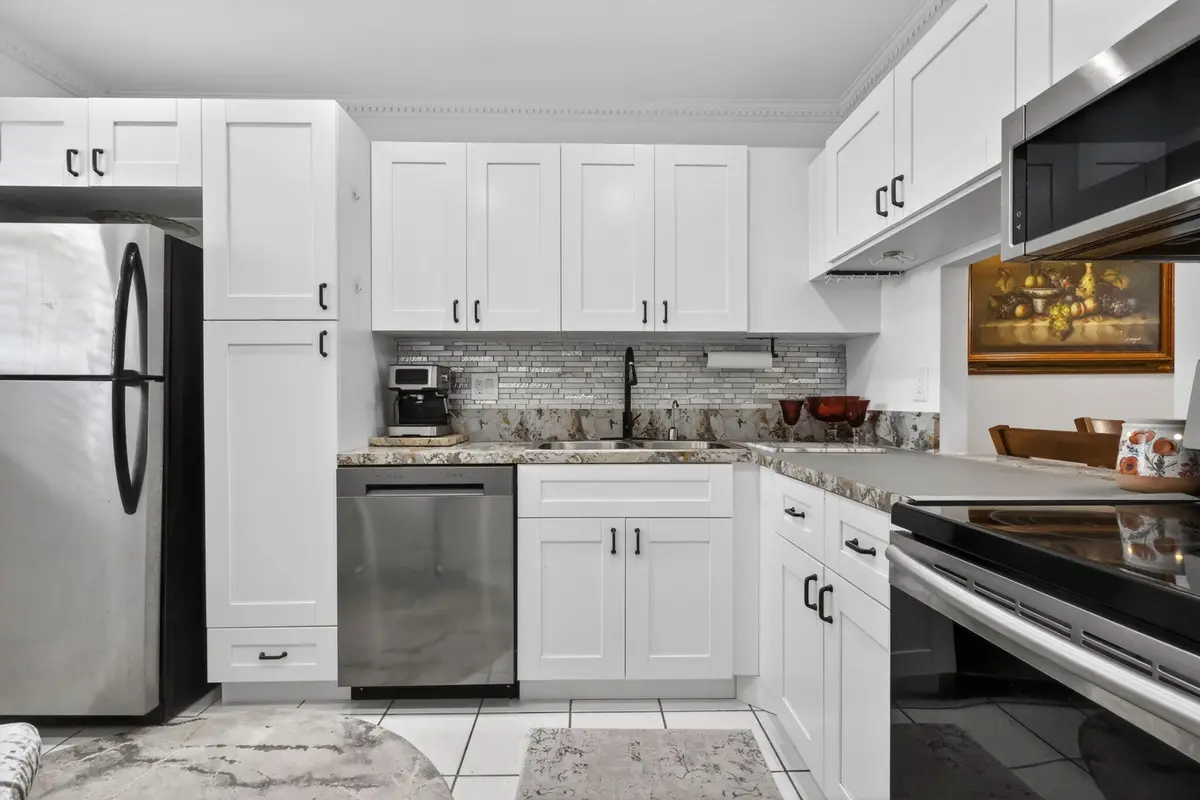3-web-or-mls-_14A0502 at 102 Lake Anne Drive, West Palm Beach