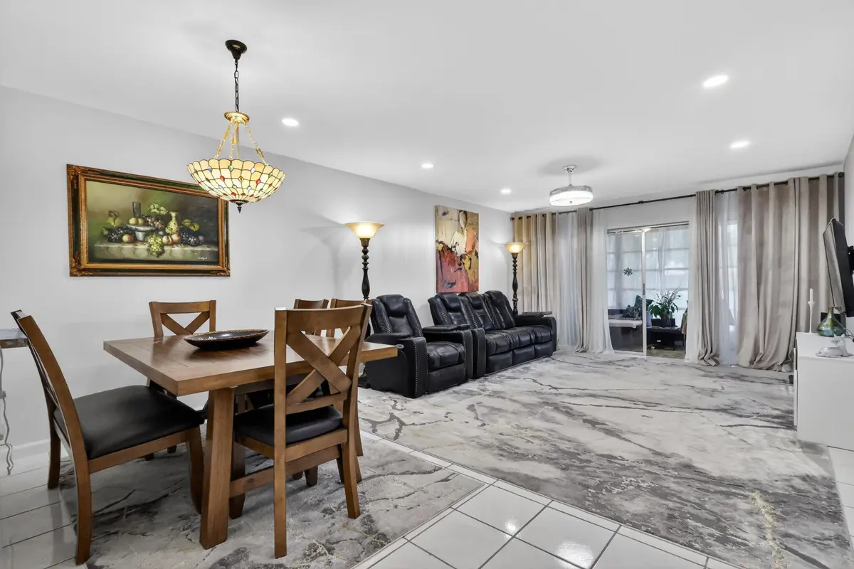 10-web-or-mls-_14A0536 at 102 Lake Anne Drive, West Palm Beach