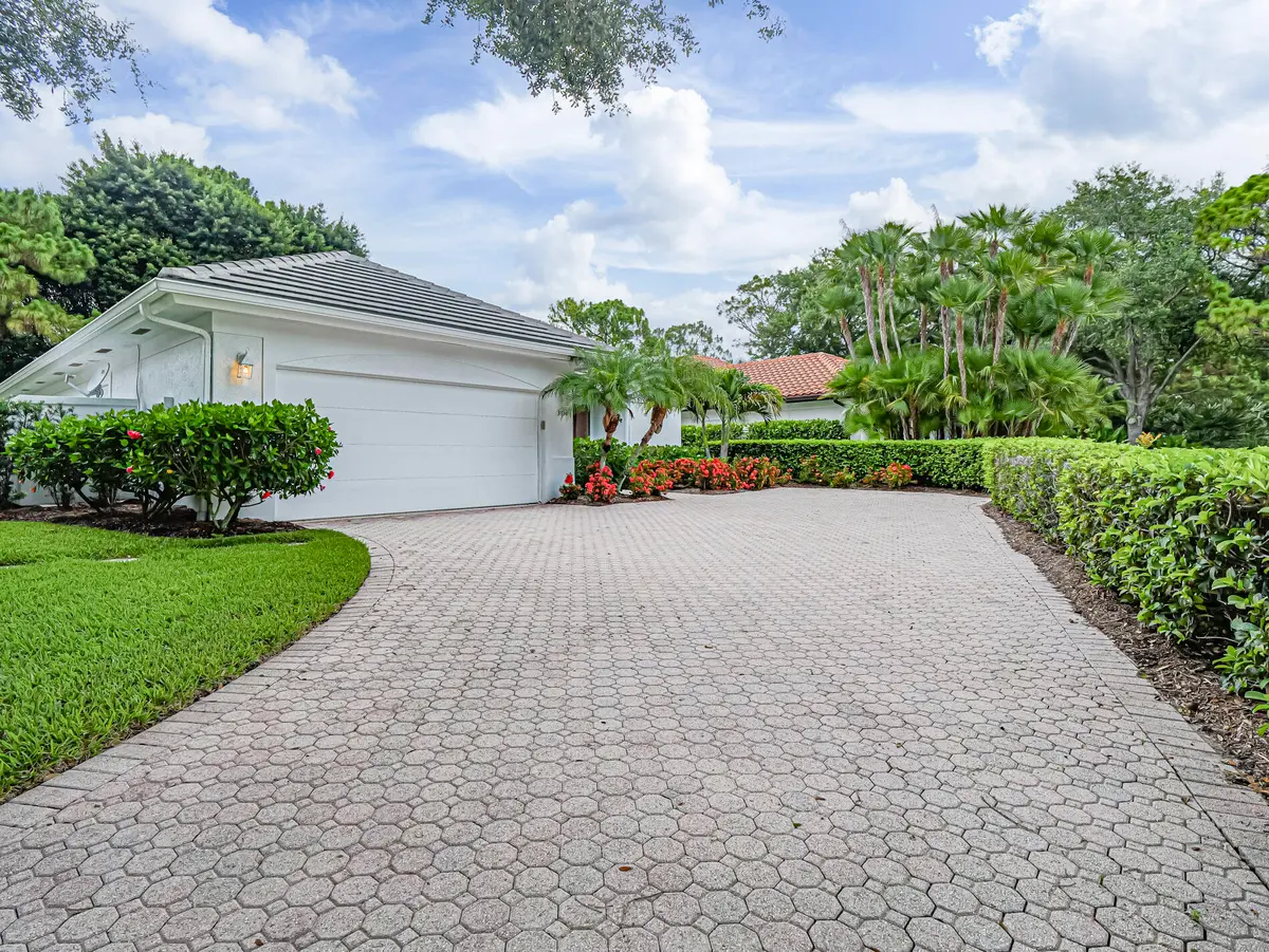 Paver Driveway at 3390 SE Putnam Court, Stuart