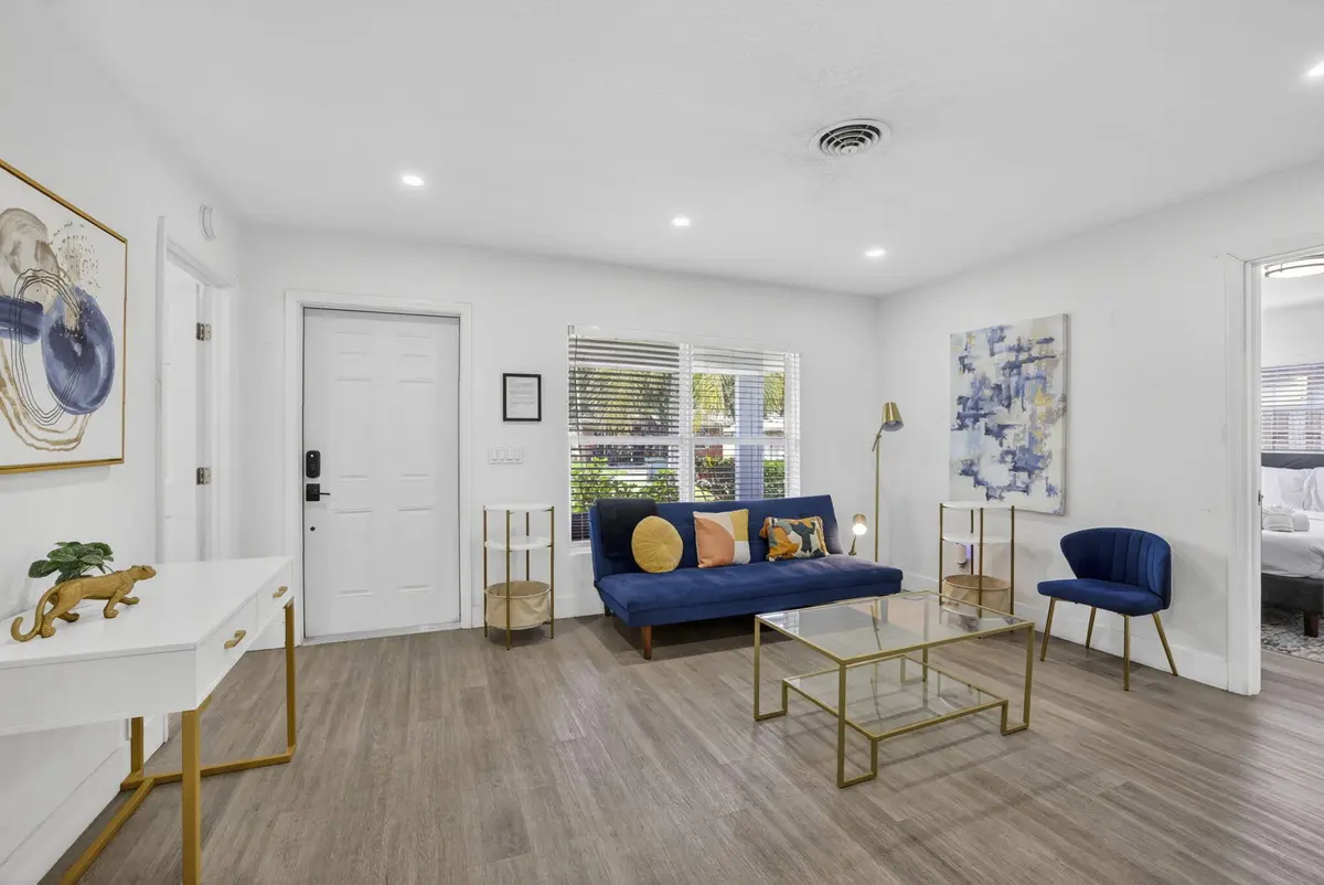 6-web-or-mls-8I8A1791 at 4601 NE 4th Avenue, Fort Lauderdale